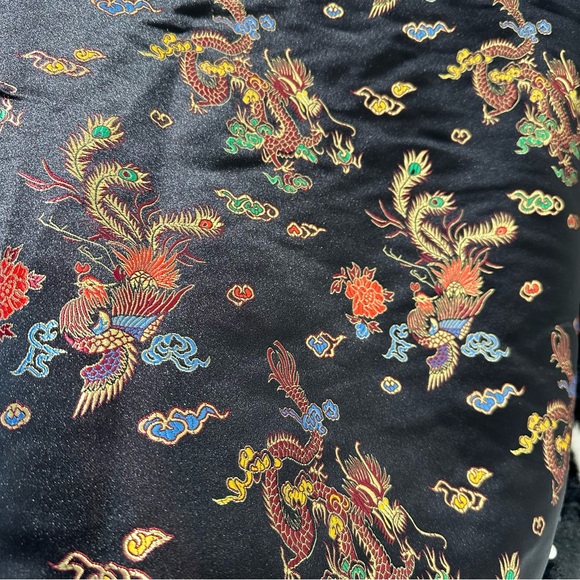 *SOLD* Vintage Oriental Satin Jacquard Cape Jacket w/ Pearl Beaded Faux Fur Trim - Picture 8 of 12